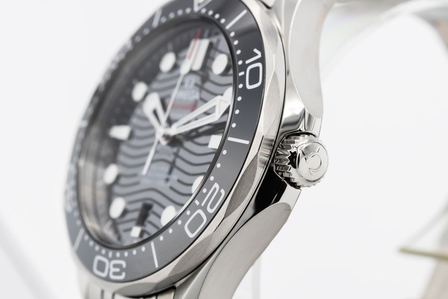 Omega Seamaster Diver 300m 210.30.42.20.01.001